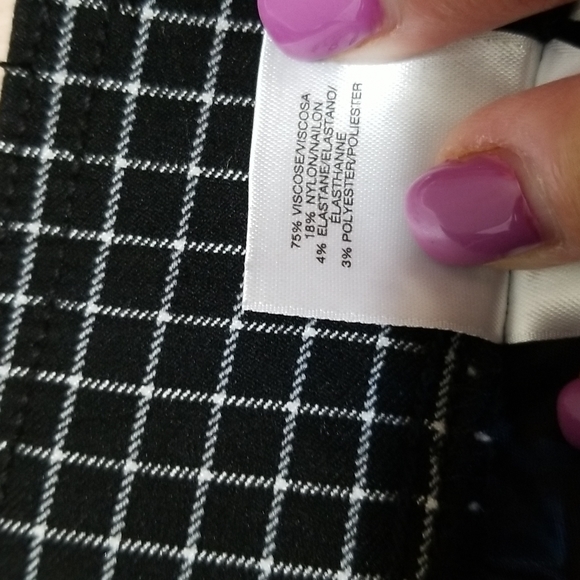 ❤️ 3 For $15 SALE Anne Klein pull on capris Large - Picture 3 of 5